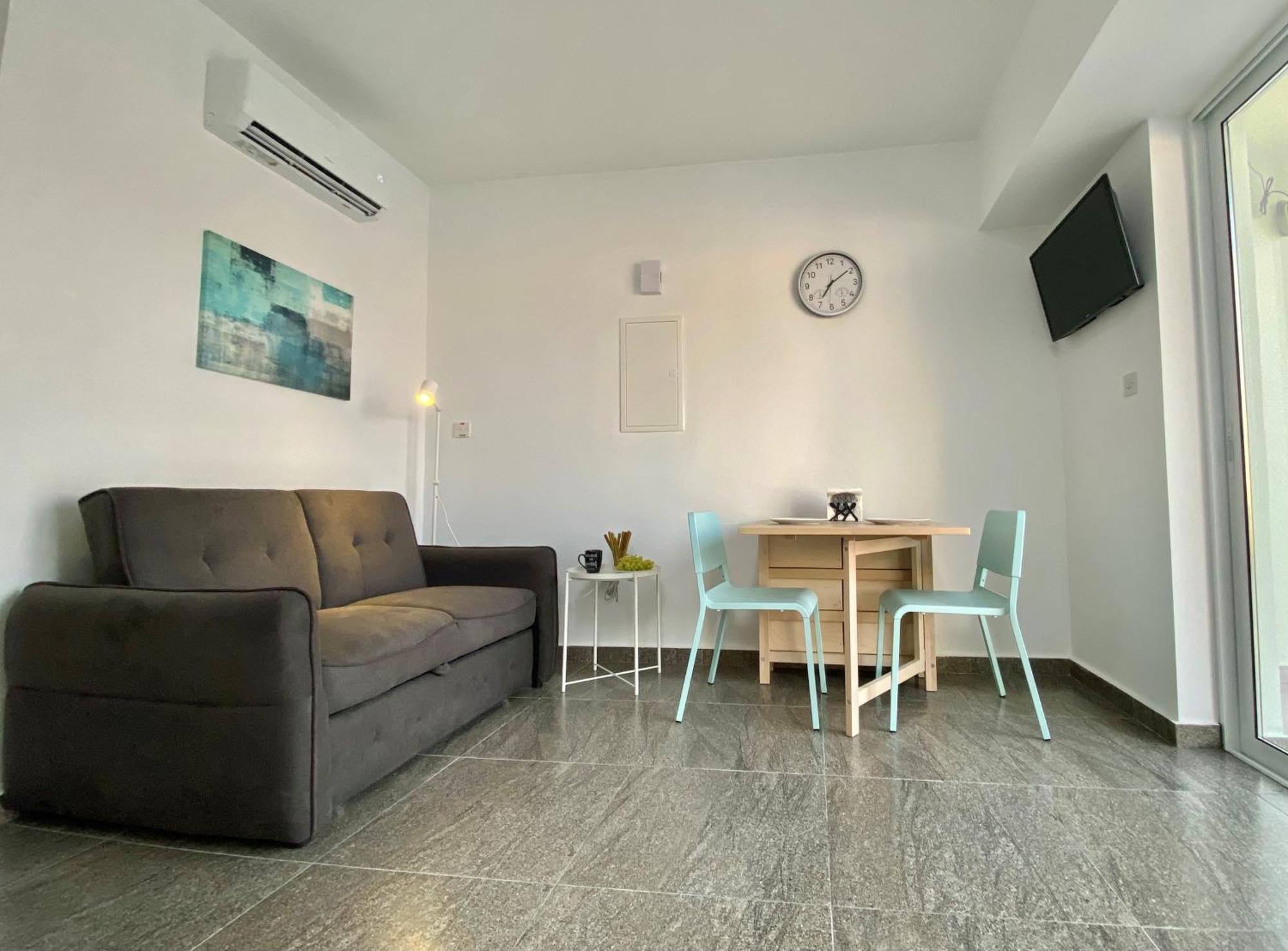 דירות Paphos Ev Zin - Modern, Cozy, 1 Bed, Pool, 2 Balconies, A105 מראה חיצוני תמונה